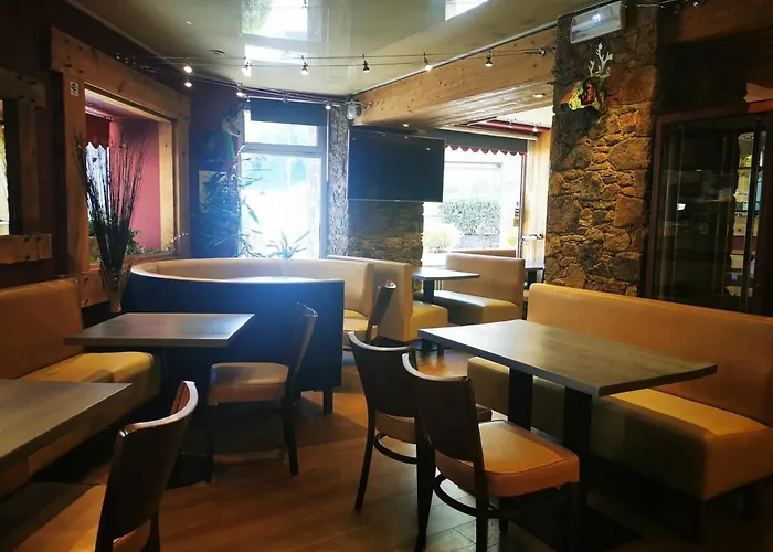 Logis Hotel Restaurant Planes